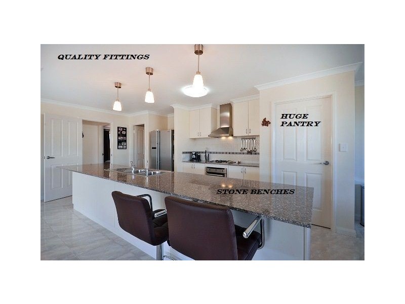 15 Helsinki Terrace, Wanneroo WA 6065