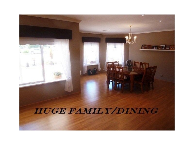 115 Bushwood Follows, Two Rocks WA 6037