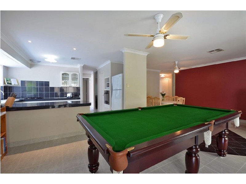 9 Nairana Place, Currambine WA 6028