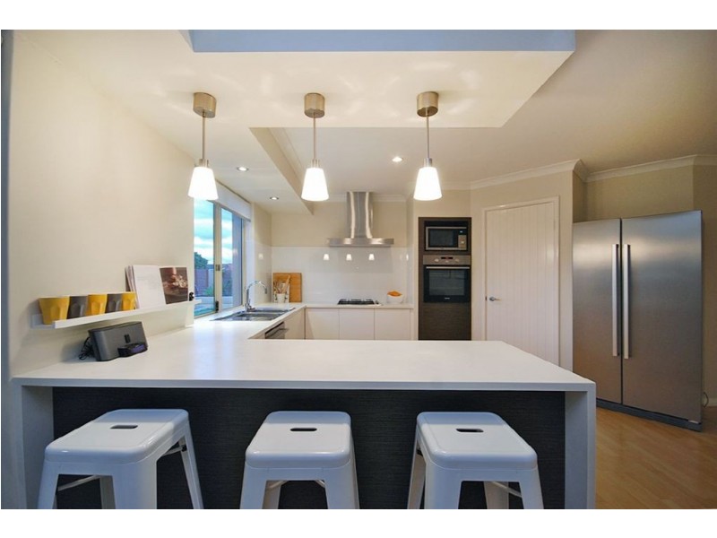 2 Metroliner Drive, Currambine WA 6028