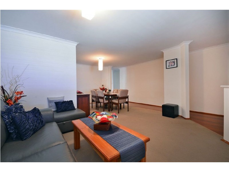 17 Trent Bridge Avenue, Madeley WA 6065