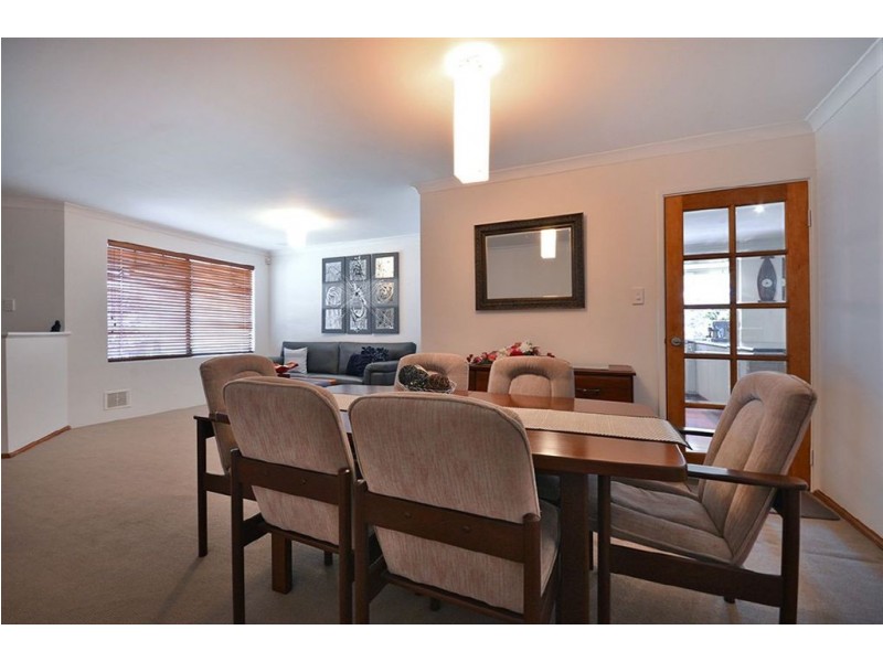 17 Trent Bridge Avenue, Madeley WA 6065