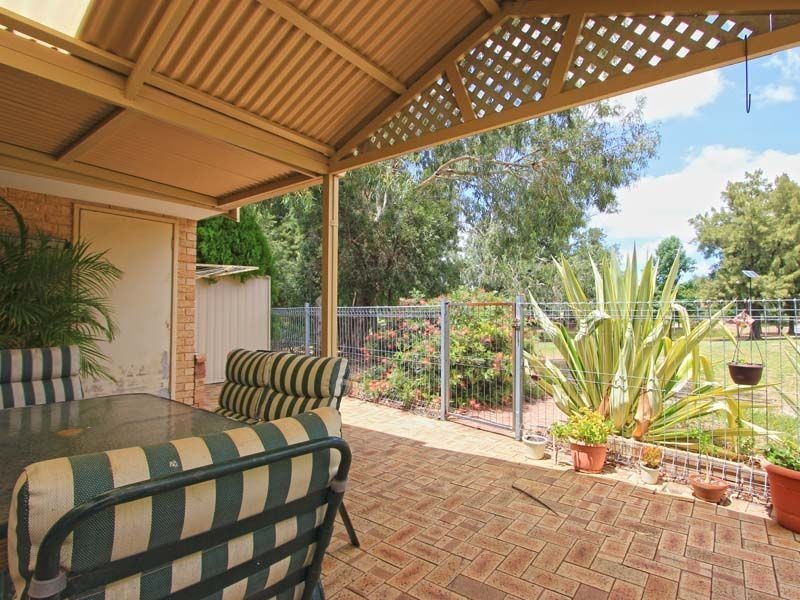 2/15 Bramble Way, Ballajura WA 6066