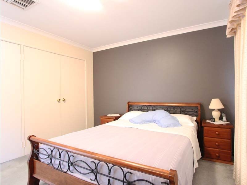 2/15 Bramble Way, Ballajura WA 6066