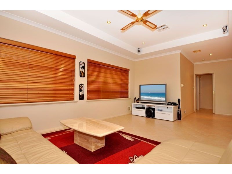 9 Oakdene Drive, Madeley WA 6065