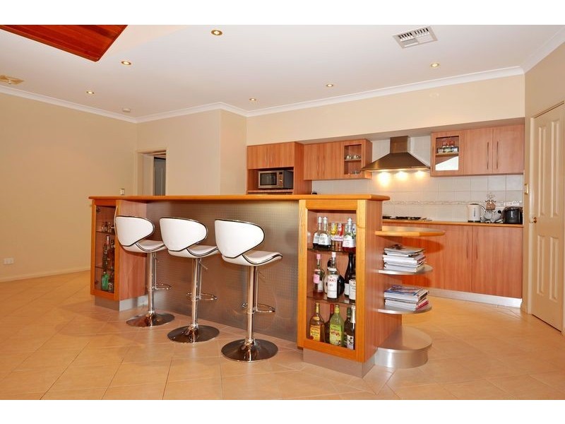 9 Oakdene Drive, Madeley WA 6065