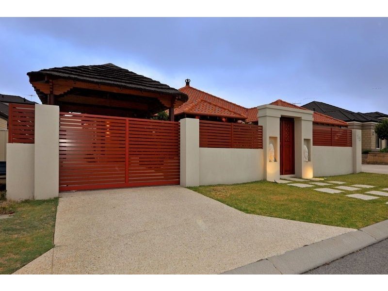 15 Glenvista Way, Madeley WA 6065