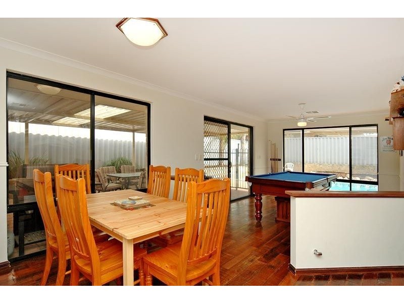 28 Midlothian Crescent, Kinross WA 6028