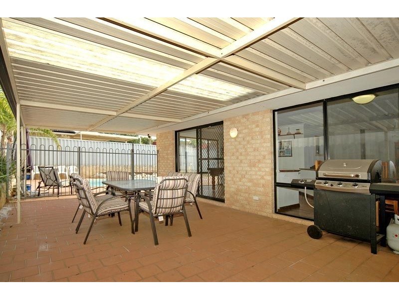 28 Midlothian Crescent, Kinross WA 6028