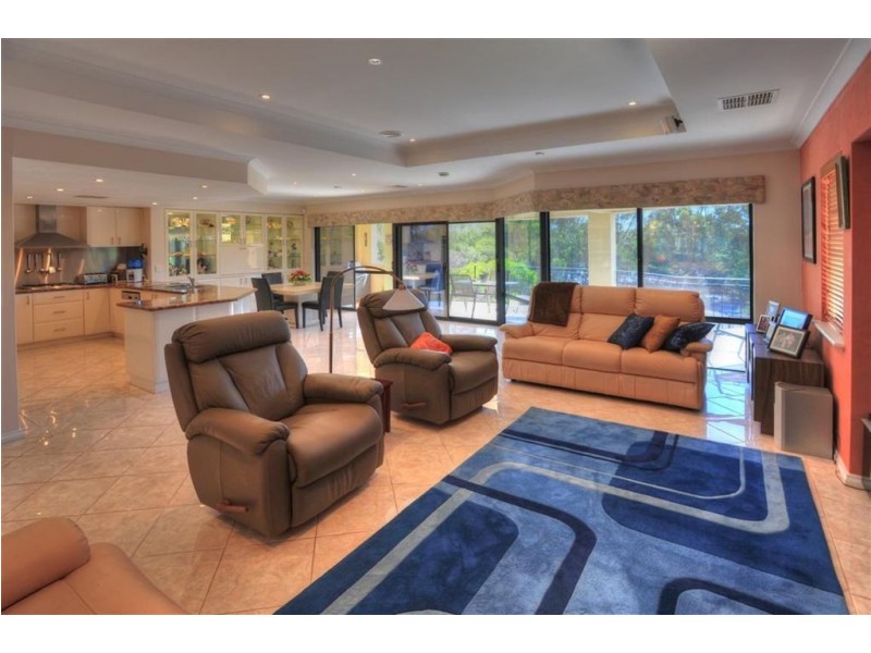 2 Grasslands Loop, Kingsley WA 6026