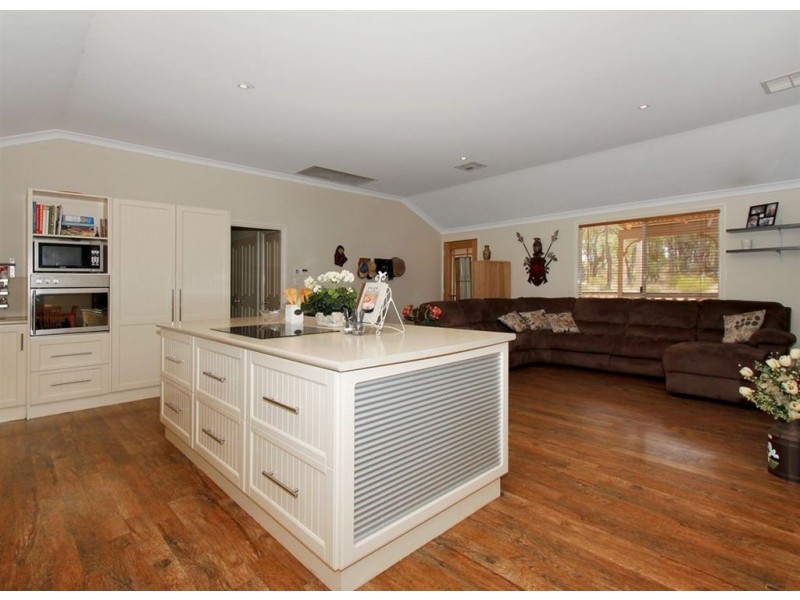 209 Maine Anjou Drive, Lower Chittering WA 6084