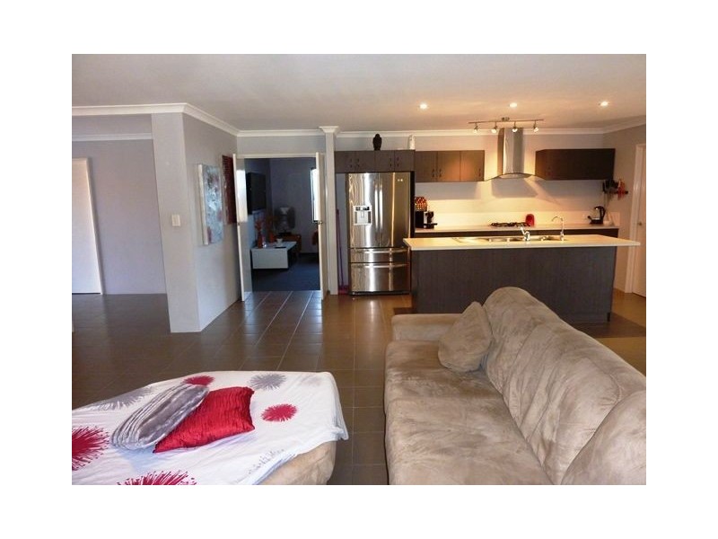 1 Berlin Drive, Wanneroo WA 6065