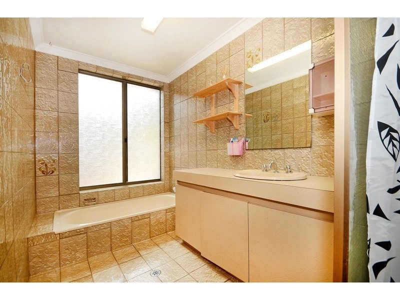 29 Bushland Retreat, Carramar WA 6031