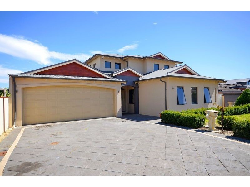 5 Monaro Way, Hocking WA 6065