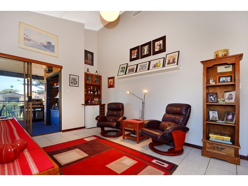 2/22 Elsie Street, Watermans Bay WA 6020