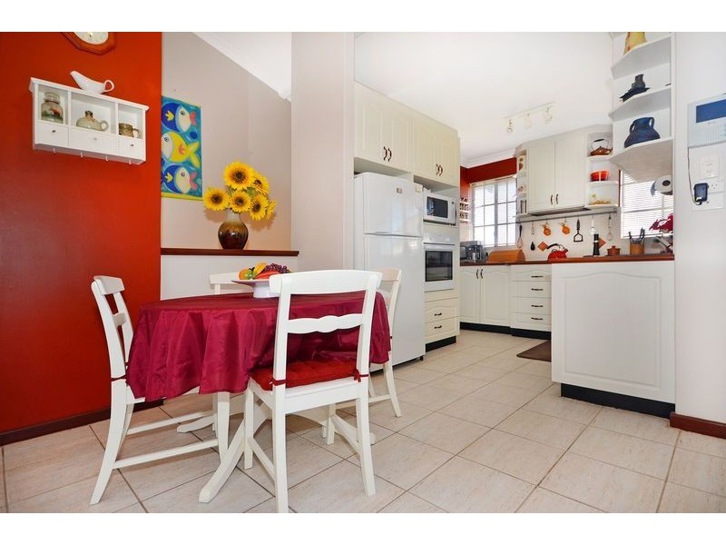 2/22 Elsie Street, Watermans Bay WA 6020