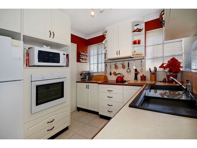 2/22 Elsie Street, Watermans Bay WA 6020