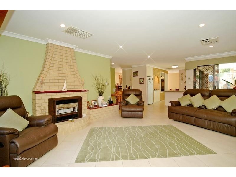 29 Pioneer Drive, Edgewater WA 6027