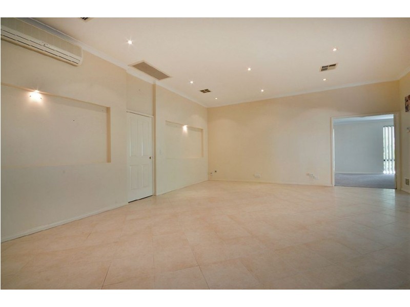 29 Miramare Boulevard, Currambine WA 6028