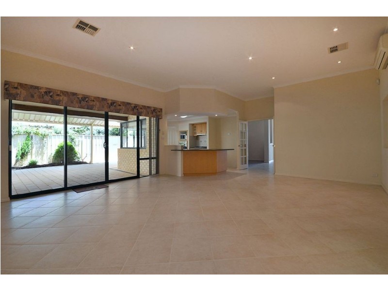 29 Miramare Boulevard, Currambine WA 6028