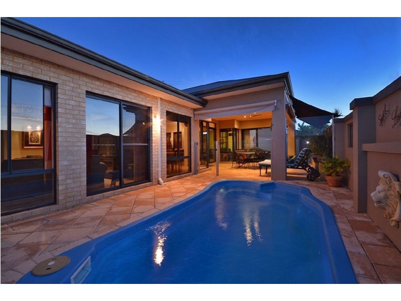 5 Chandela Loop, Currambine WA 6028