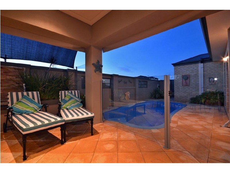 5 Chandela Loop, Currambine WA 6028