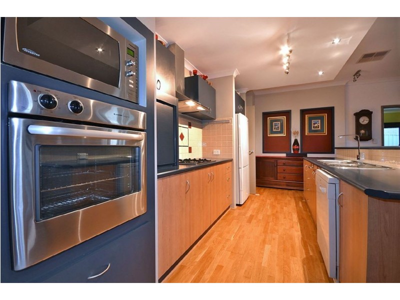 5 Chandela Loop, Currambine WA 6028