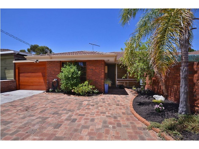 23A Camberwarra Drive, Craigie WA 6025