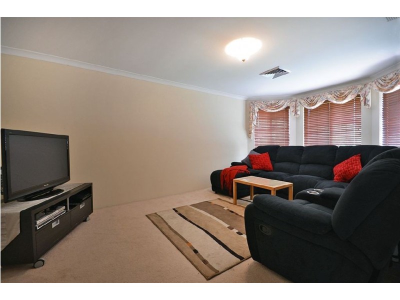 26 Carwoola Circle, Carramar WA 6031