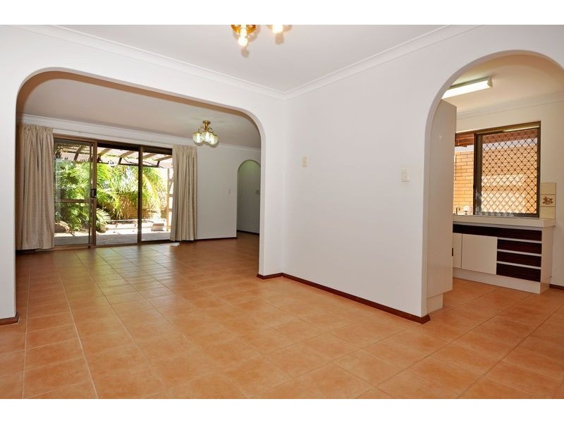 1/8 Wavertree Place, Leederville WA 6007