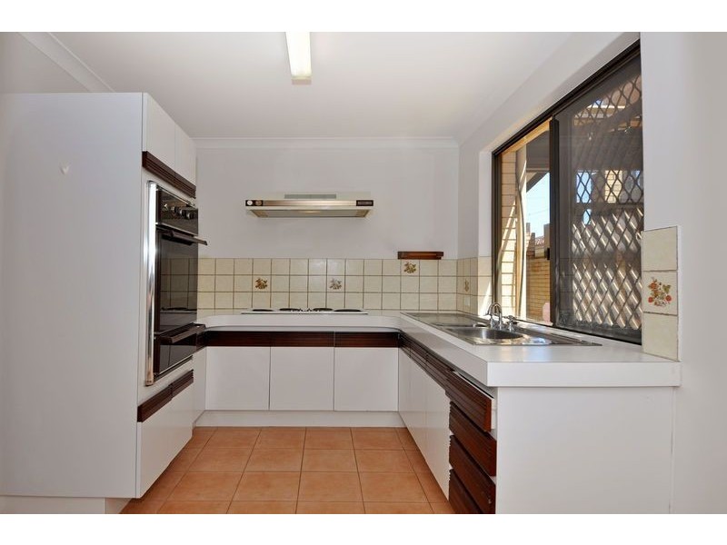 1/8 Wavertree Place, Leederville WA 6007