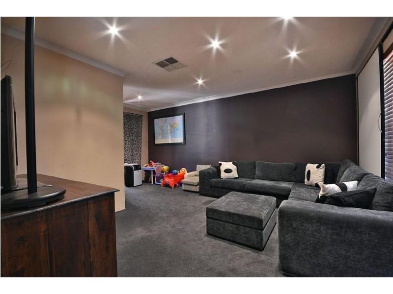 6 Spicer Court, Craigie WA 6025