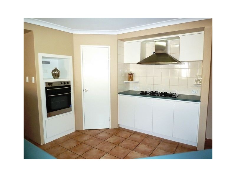 15 Kensington Way, Pearsall WA 6065