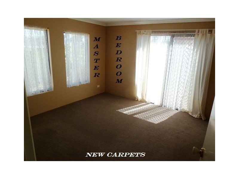 15 Kensington Way, Pearsall WA 6065