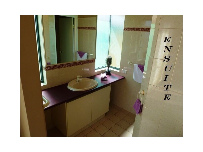 15 Kensington Way, Pearsall WA 6065