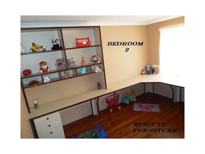 15 Kensington Way, Pearsall WA 6065