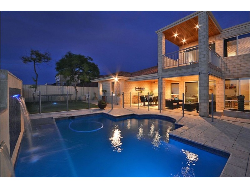 1 Raphael Lane, Currambine WA 6028