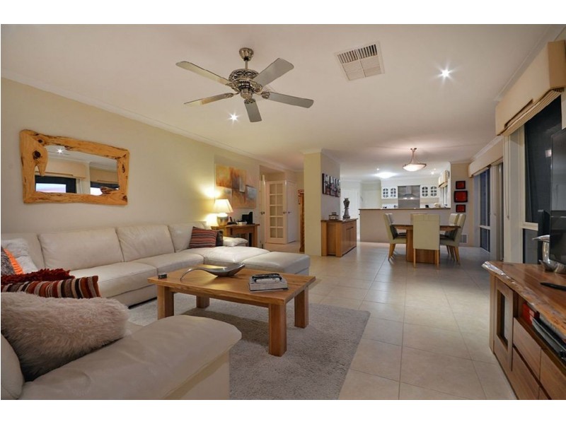 1 Raphael Lane, Currambine WA 6028