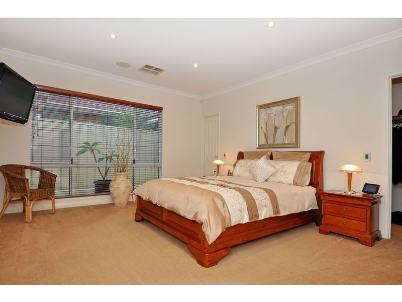 11 Martindale Avenue, Madeley WA 6065