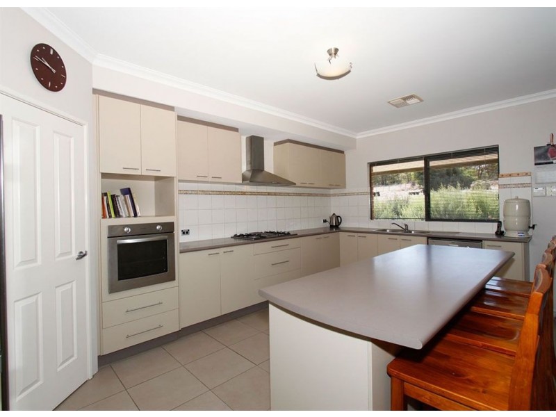 426 Santa Gertrudis Drive, Lower Chittering WA 6084