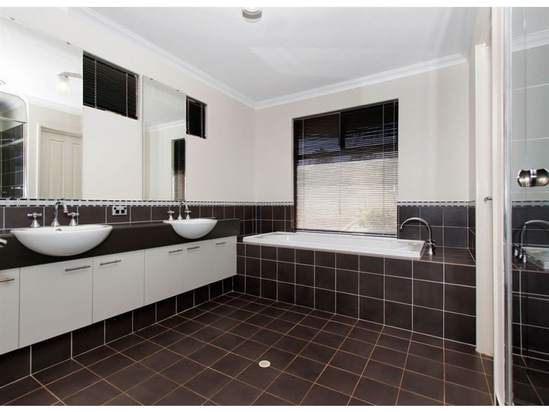 426 Santa Gertrudis Drive, Lower Chittering WA 6084