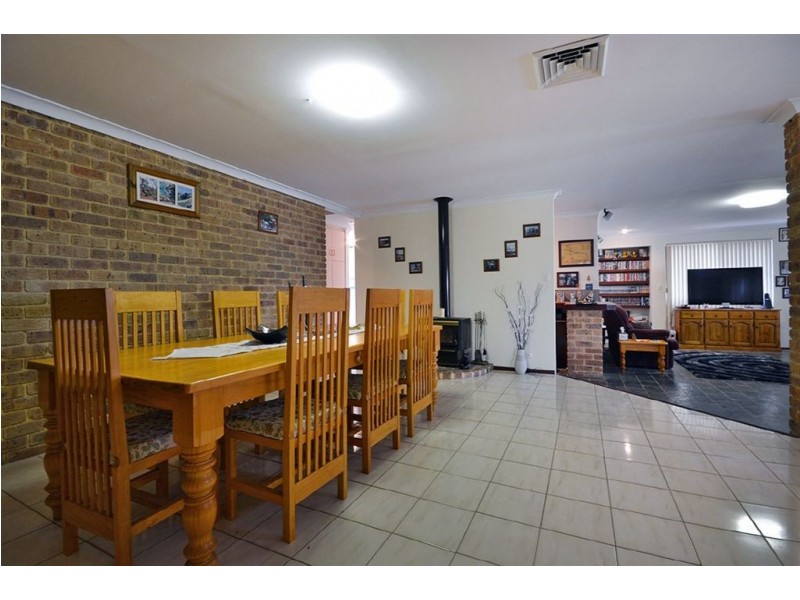 18 Maitland Rise, Woodvale WA 6026