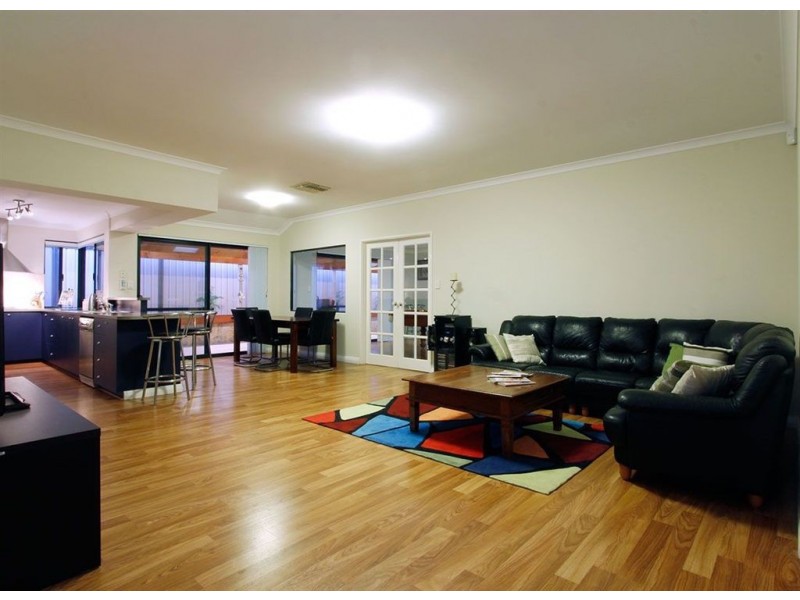 44 Kirkimbie Street, Carramar WA 6031