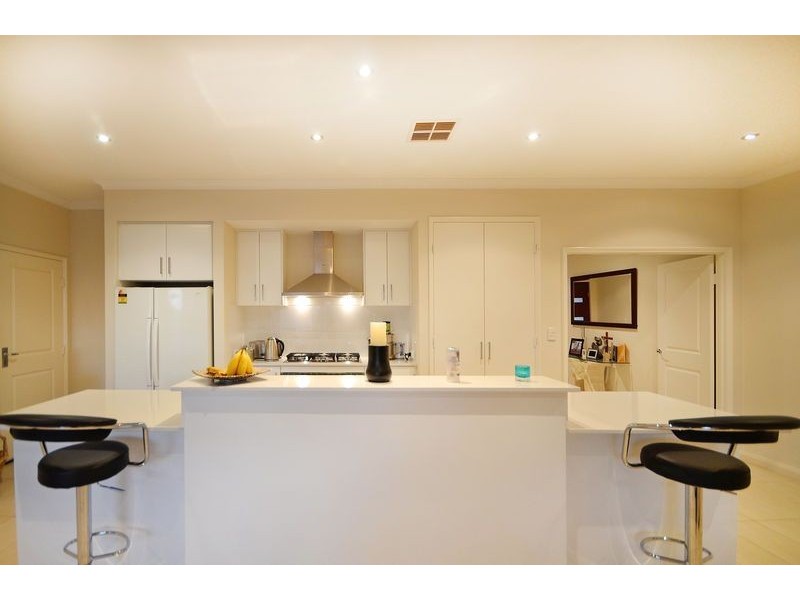 25 Civitan Bend, Madeley WA 6065