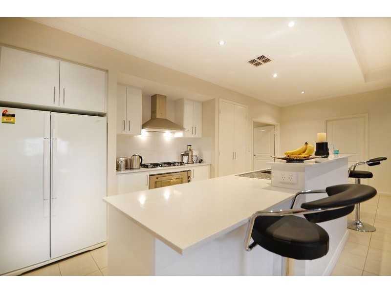 25 Civitan Bend, Madeley WA 6065