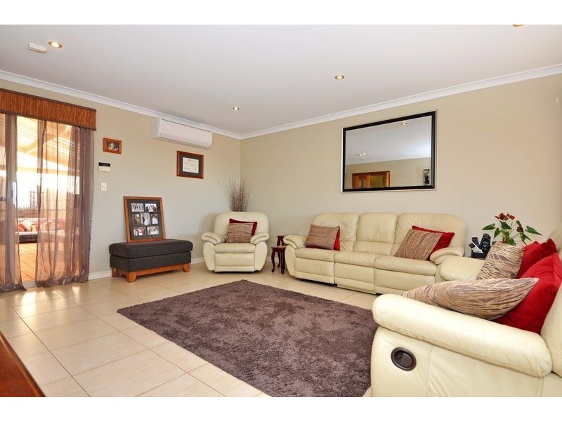 56 Windermere Circle, Joondalup WA 6027