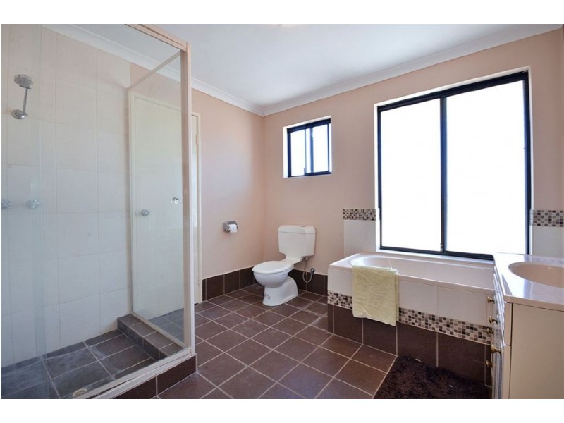 17 Tynemouth Close, Merriwa WA 6030