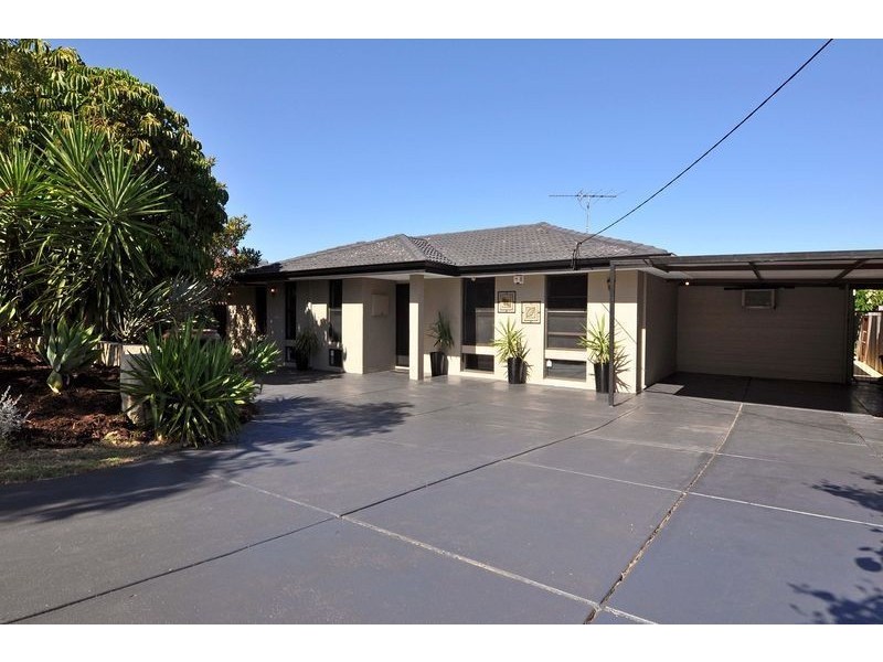 71 Wonambi Way, Wanneroo WA 6065