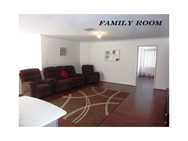 4 Cairo Way, Wanneroo WA 6065