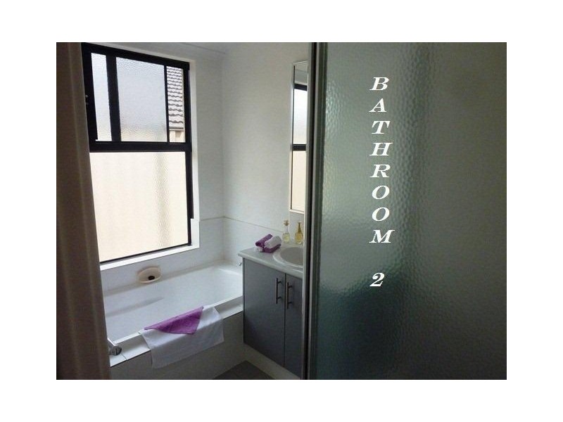 4 Cairo Way, Wanneroo WA 6065